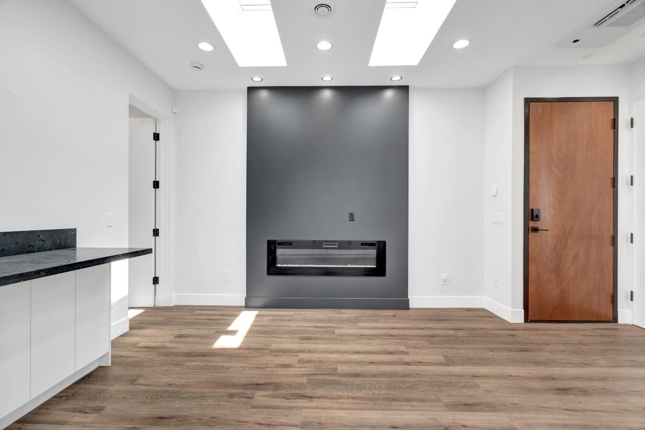 11615 Burbank Blvd #2 - Photo 2 of 13