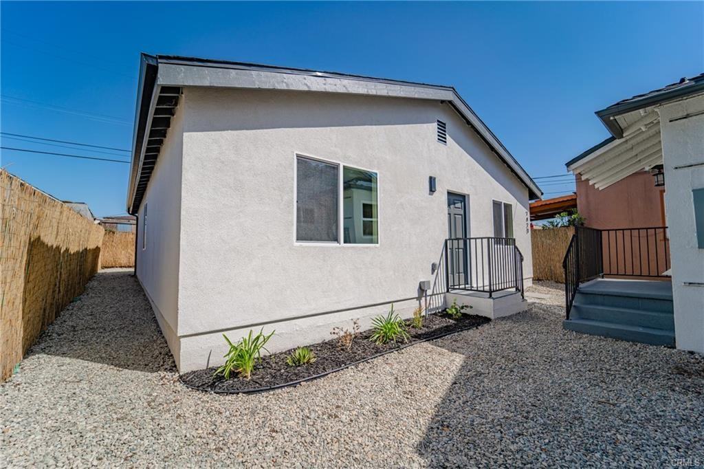 7420 S Hobart Blvd - Photo 2 of 26