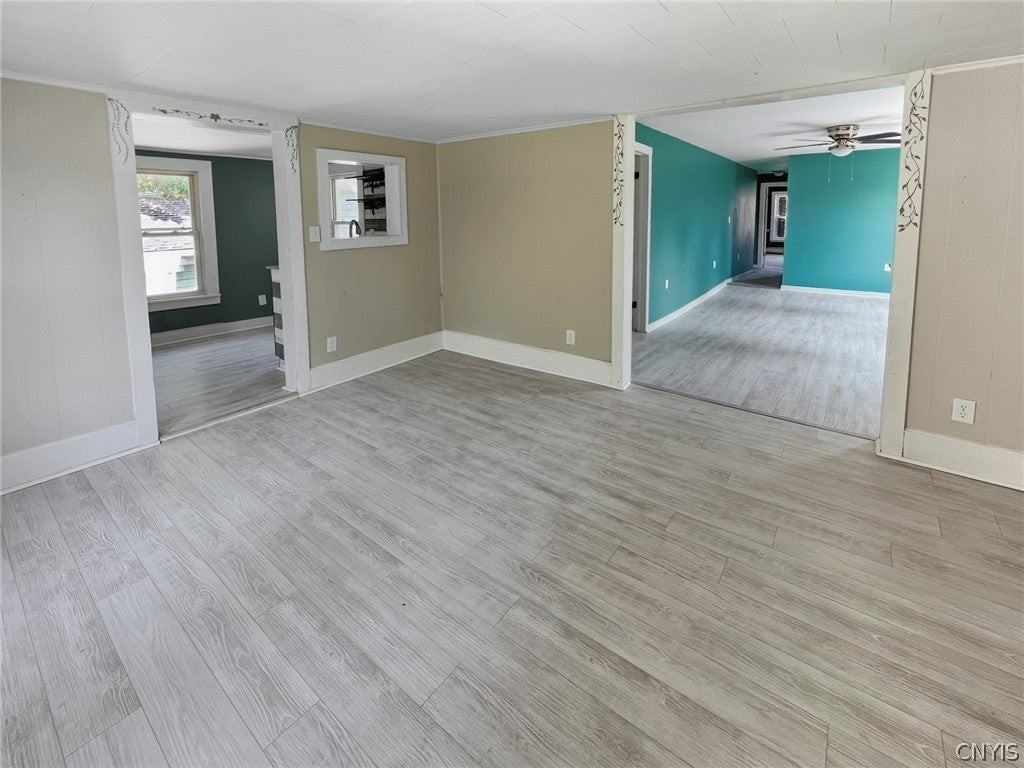 262 W 4th St S - Photo 5 of 15