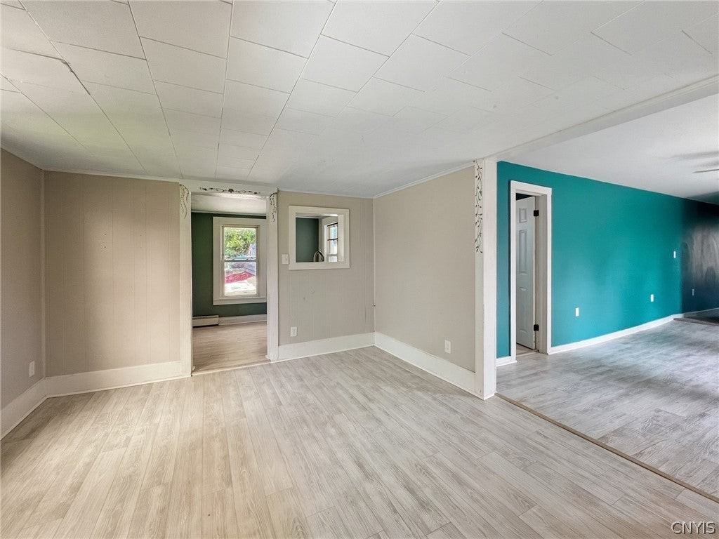 262 W 4th St S - Photo 6 of 15