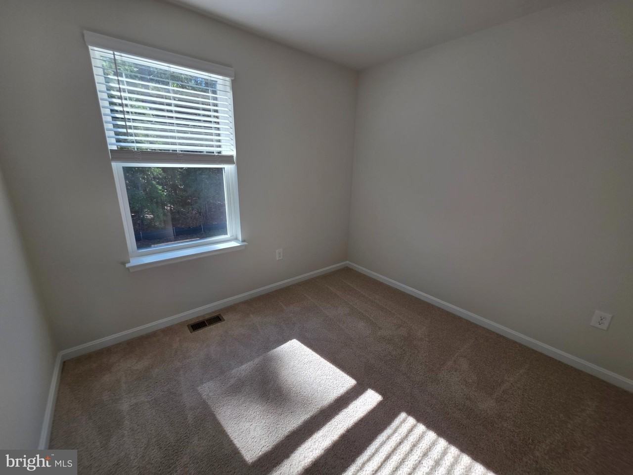 836 Mersey Ln - Photo 6 of 16