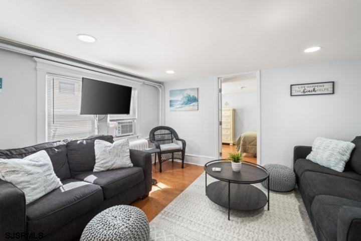 7 S Richards Ave - Photo 4 of 14