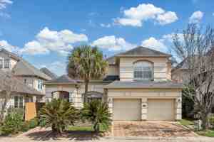 featured image of 1119 Gardencrest Ln