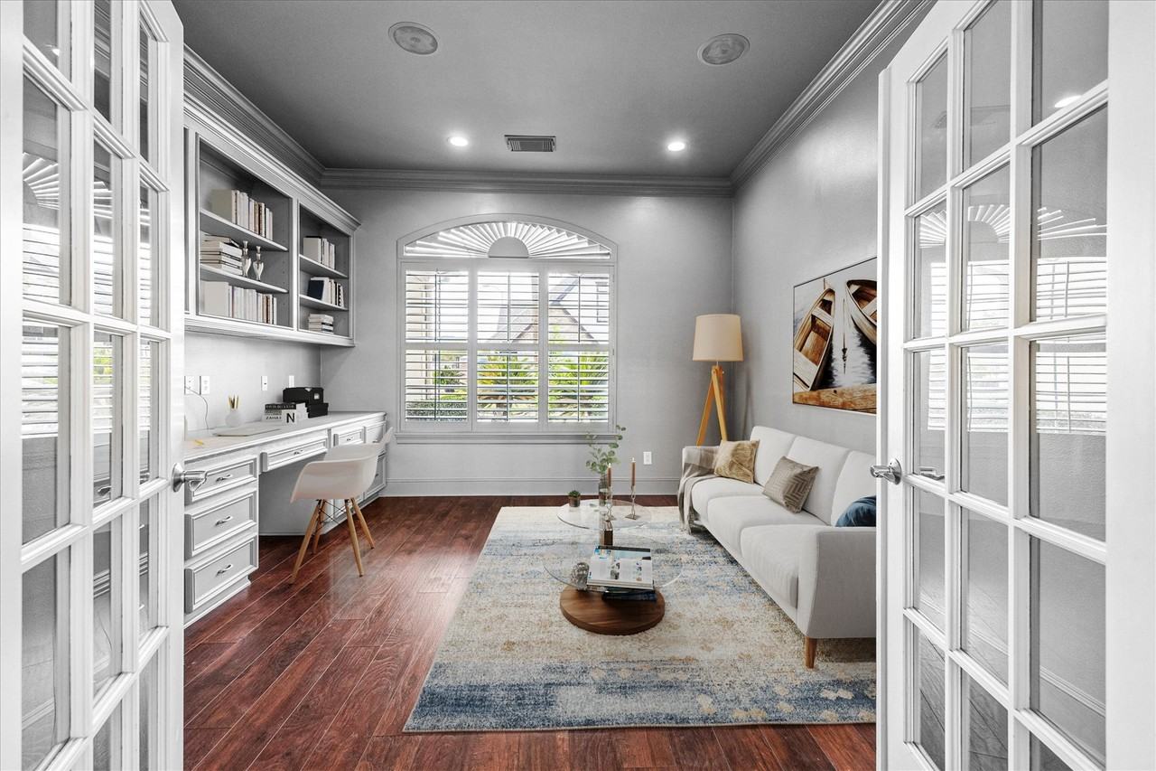 1119 Gardencrest Ln - Photo 7 of 37