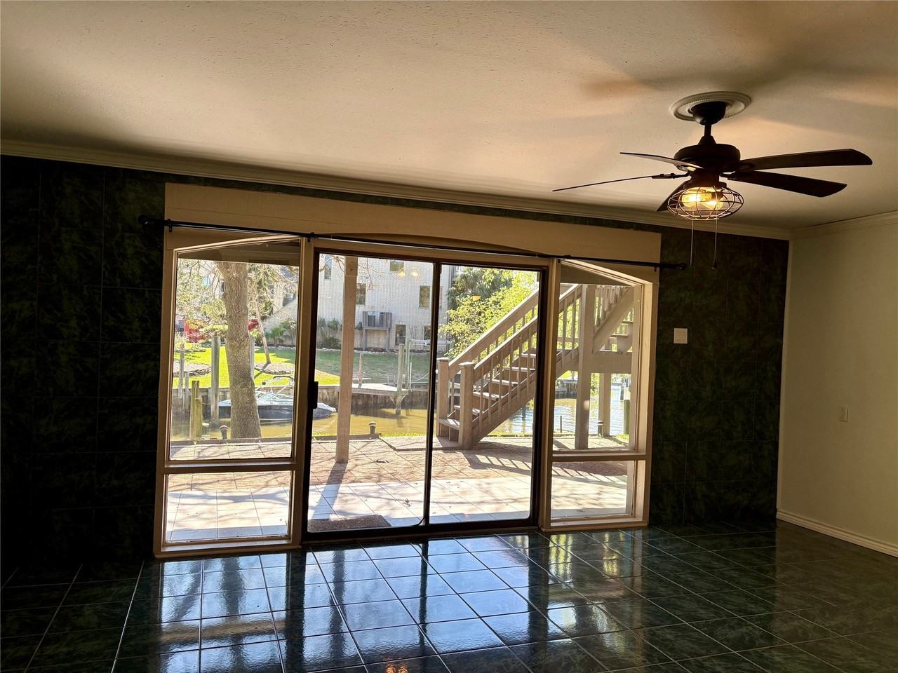 18210 Bal Harbour Dr - Photo 3 of 29