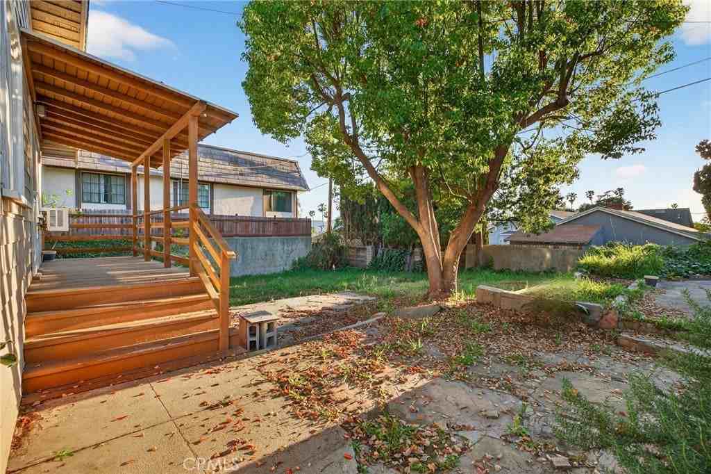 316 W Kenneth Rd - Photo 6 of 33