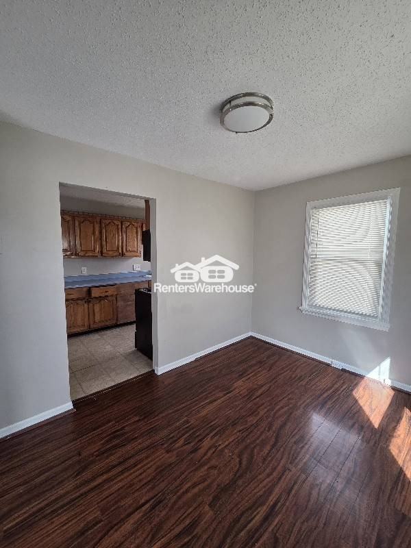 415 Ames Pl - Photo 7 of 21