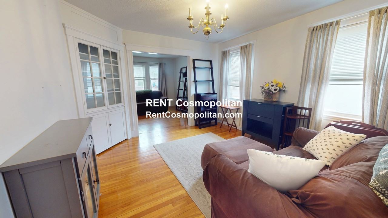 232 Washington St #1 - Photo 3 of 11