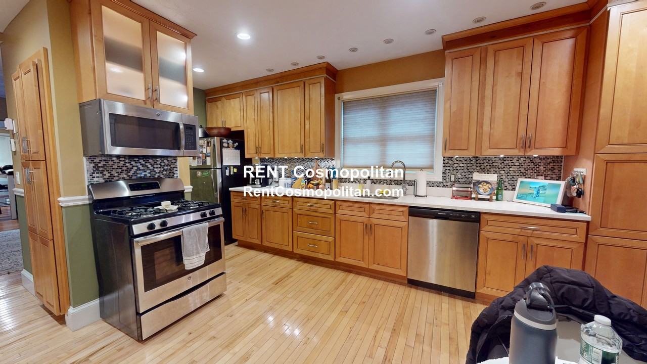 33 Walter St #1 - Photo 2 of 16