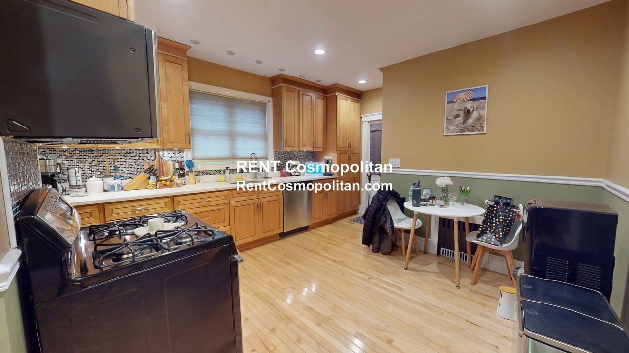 33 Walter St #1 - Photo 3 of 16