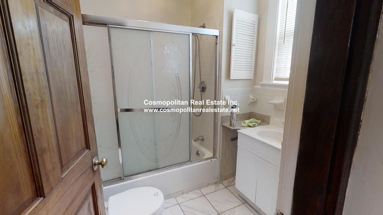 33 Bellingham St #2 - Photo 5 of 18