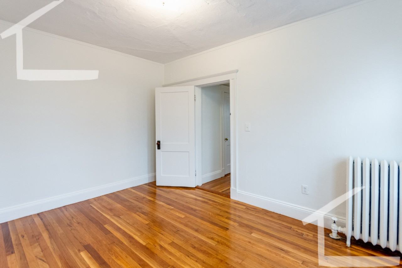 264 Kelton St #9 - Photo 5 of 13