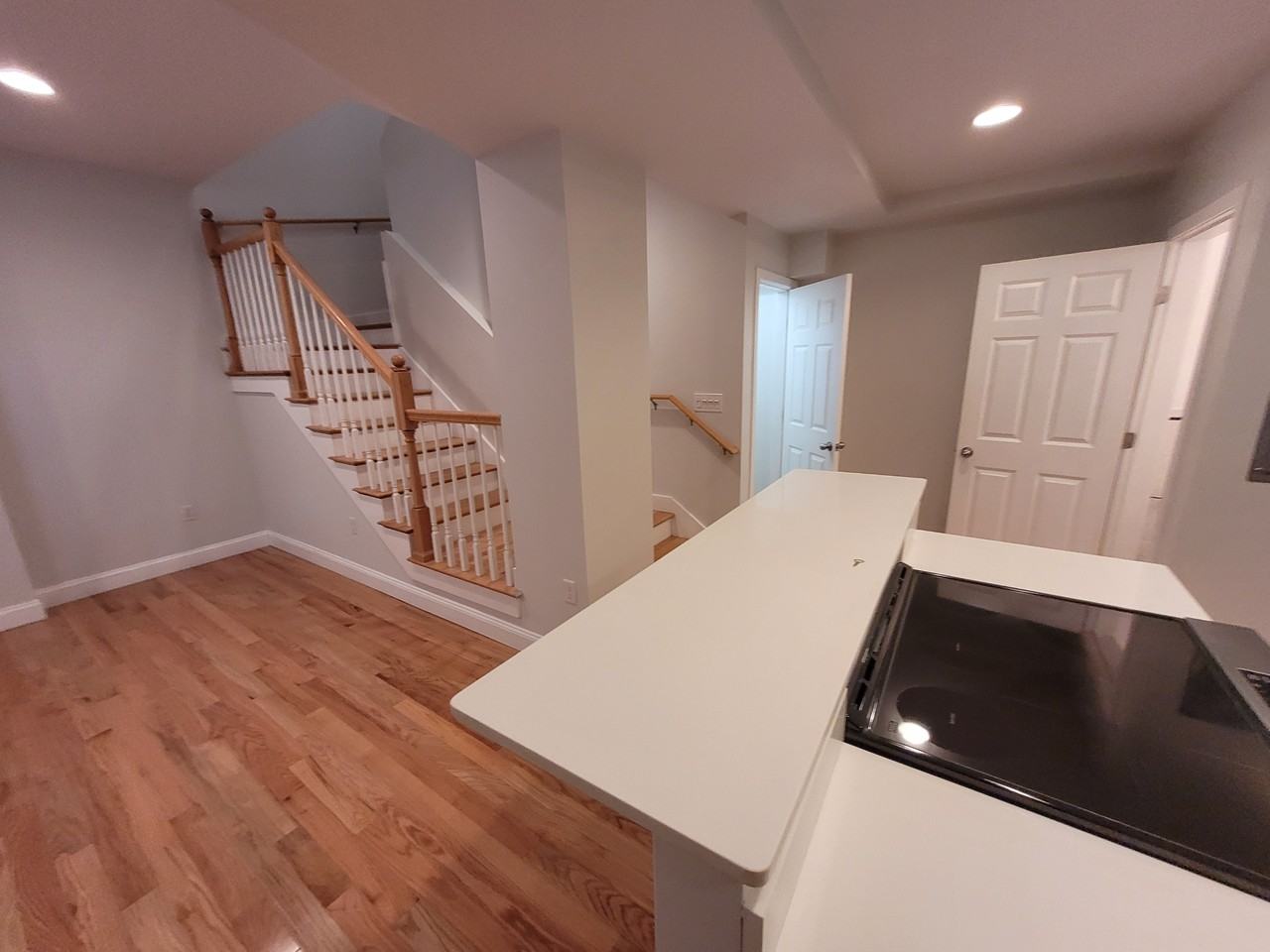 127 Saint Botolph St #1