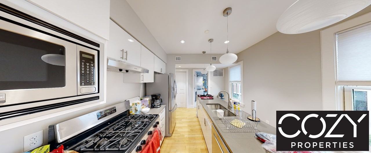 40 Bow St #1 - Photo 3 of 9