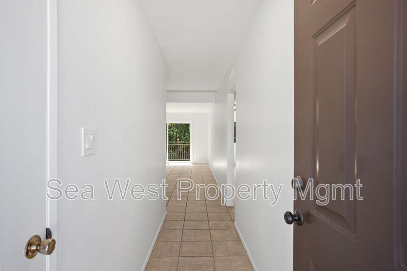 820 Encinitas Blvd #202 - Photo 4 of 36