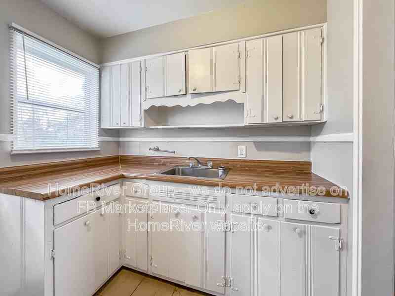 4277 Boyce Ave - Photo 4 of 21