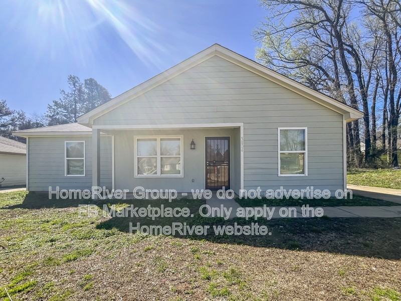 3804 Lake Park Cv