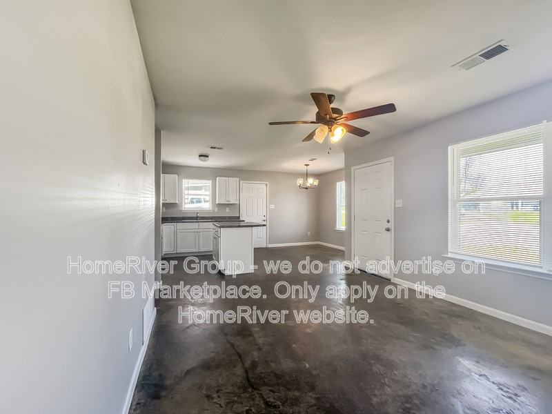 3804 Lake Park Cv - Photo 2 of 21