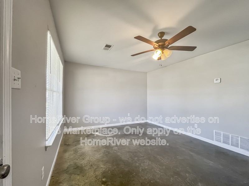 3804 Lake Park Cv - Photo 3 of 21