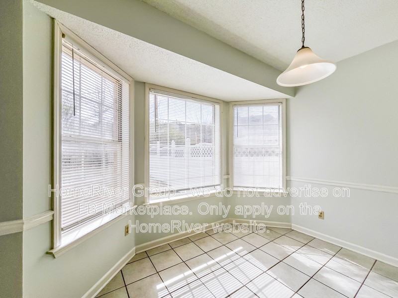 7267 Amberly Way Dr - Photo 3 of 20