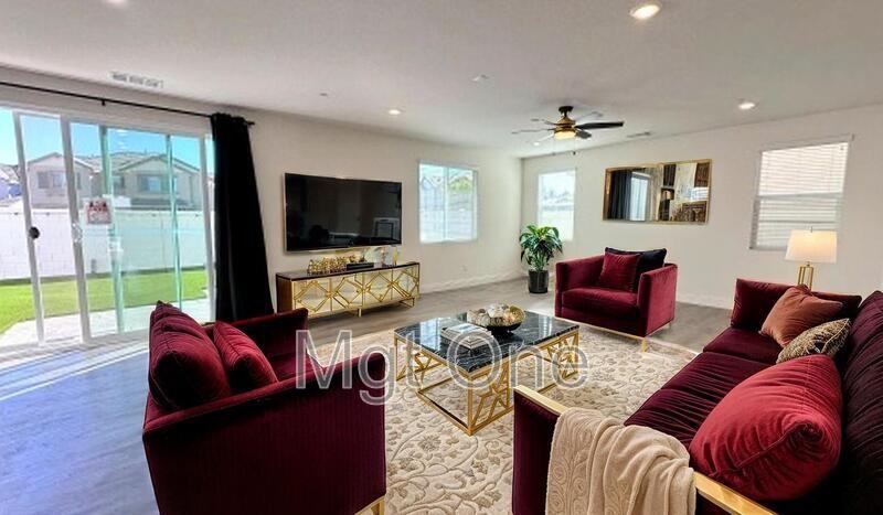 1784 Julie Dr - Photo 5 of 28