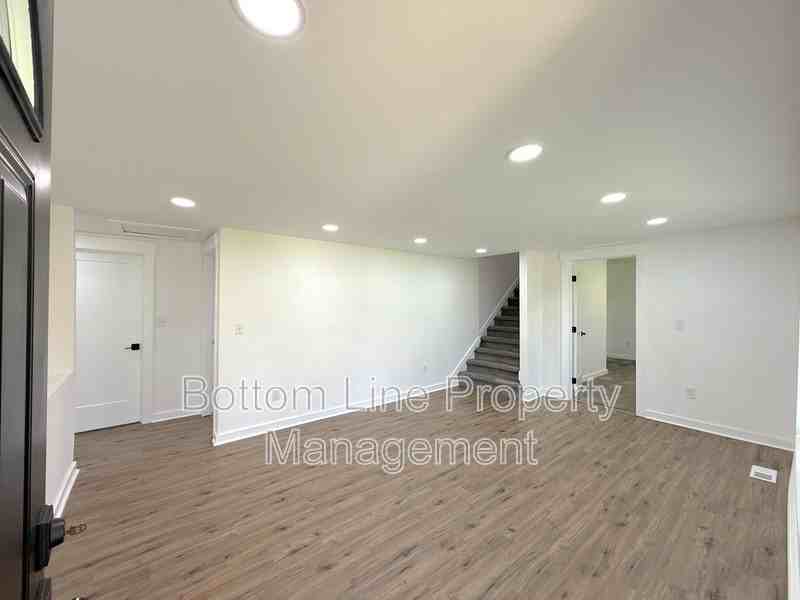 3105 Harmon Homestead Rd - Photo 4 of 25