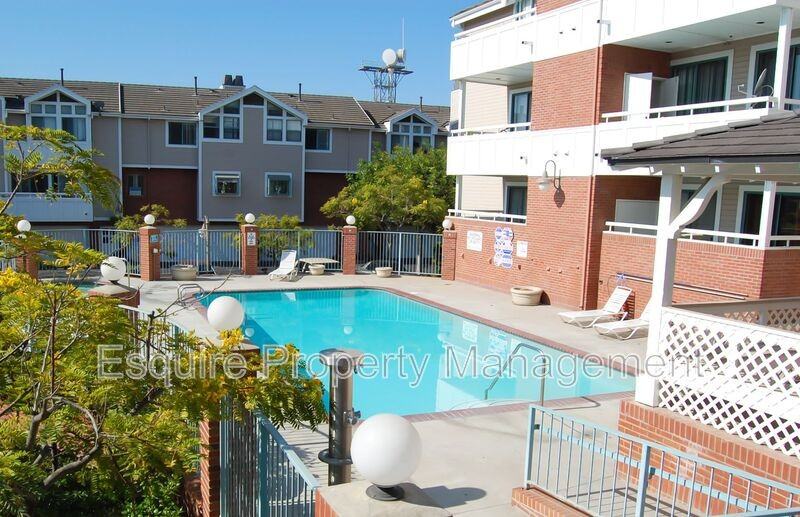 807 S B St - Photo 2 of 11