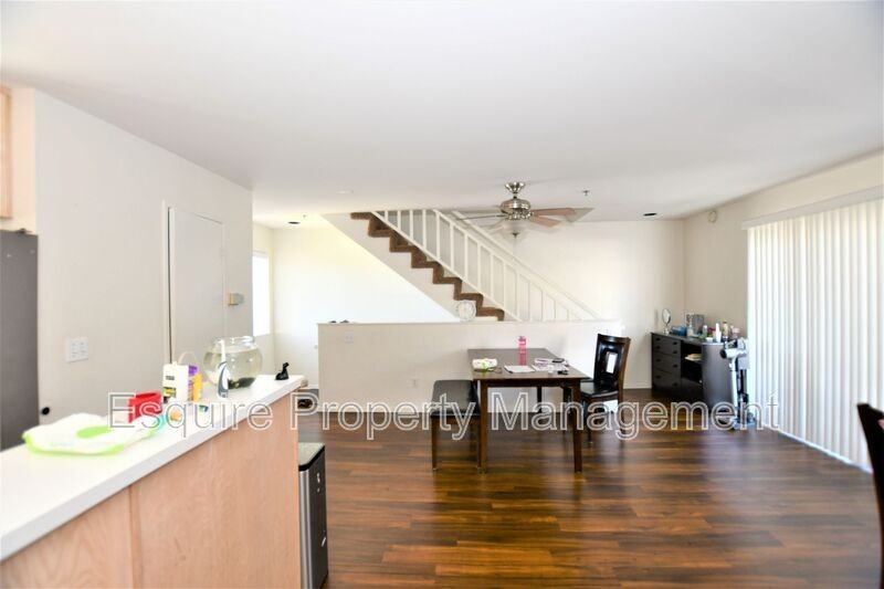 807 S B St - Photo 3 of 11