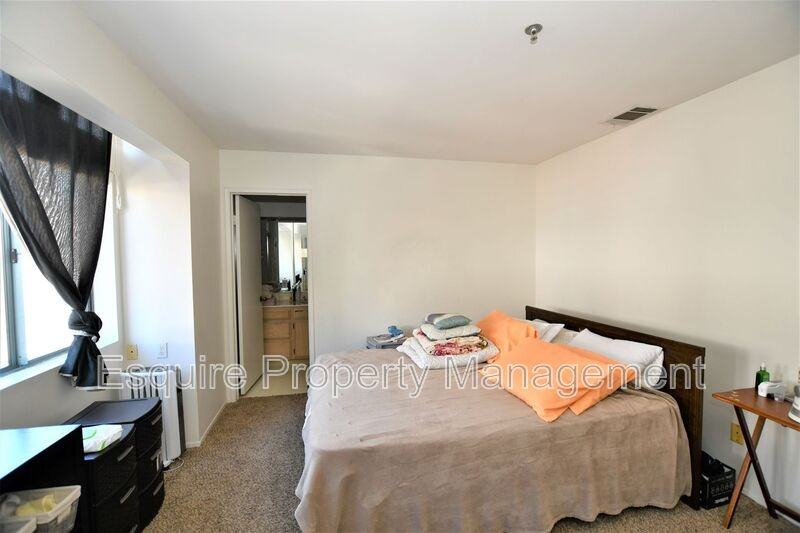 807 S B St - Photo 5 of 11