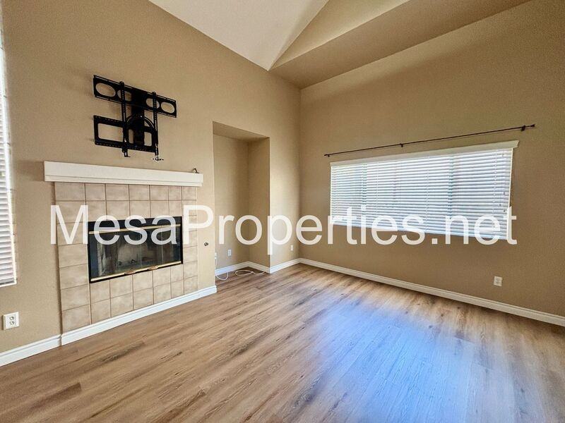 16260 Windcrest Dr - Photo 4 of 23