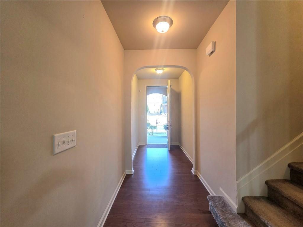 3514 Brockenhurst Dr - Photo 3 of 15