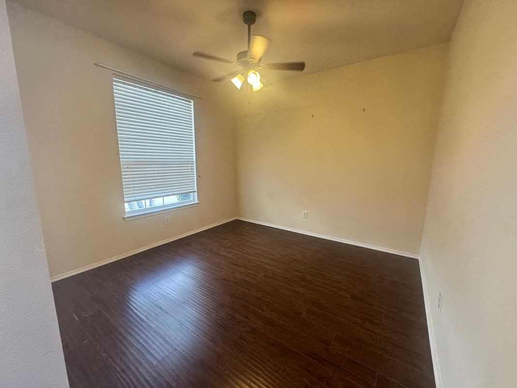 1705 River Oaks Dr - Photo 2 of 23