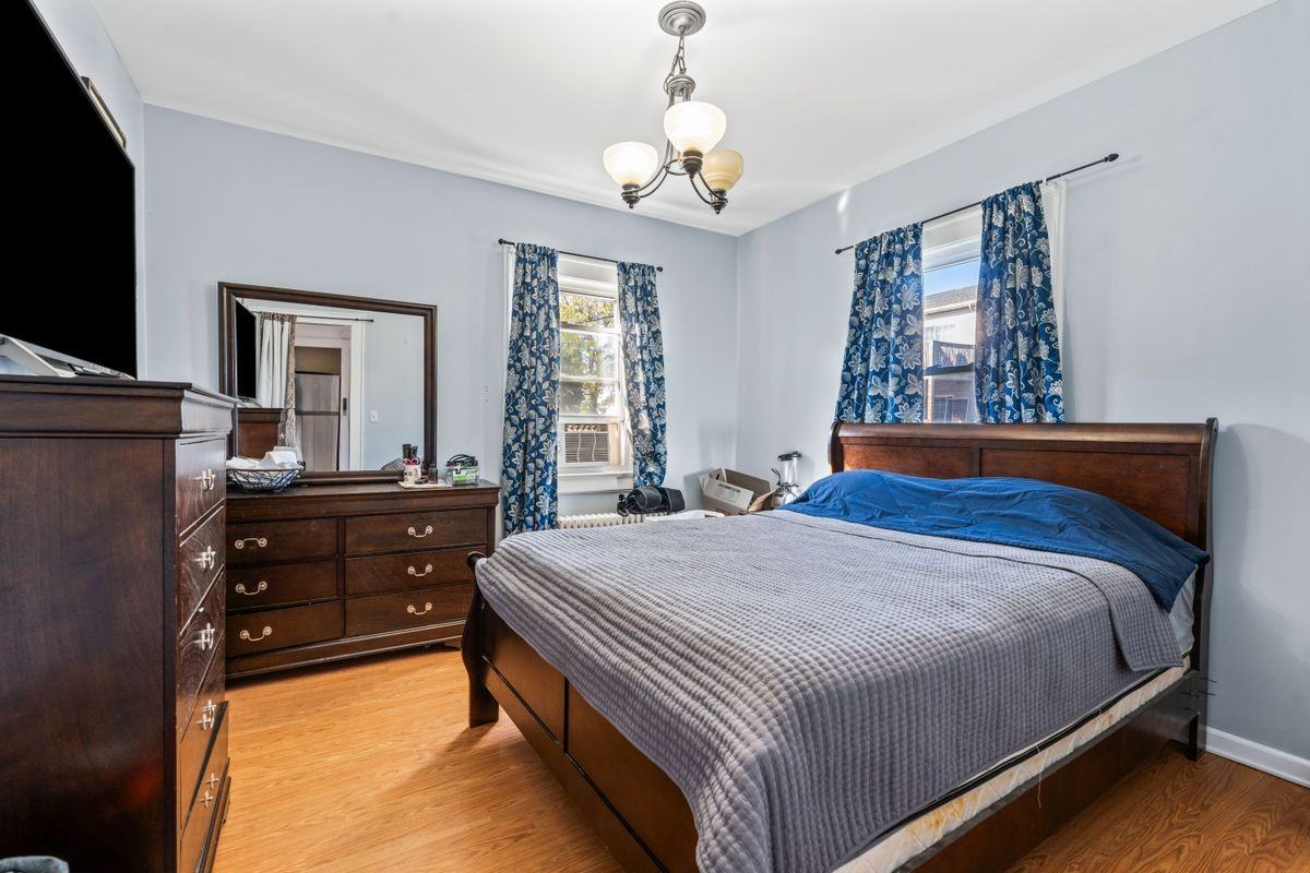 120B Little Pl - Photo 6 of 13