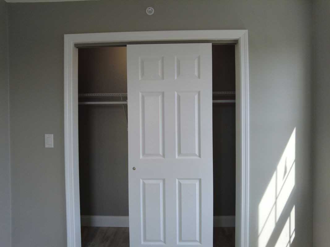 241 Pocasset Ave - Photo 7 of 11