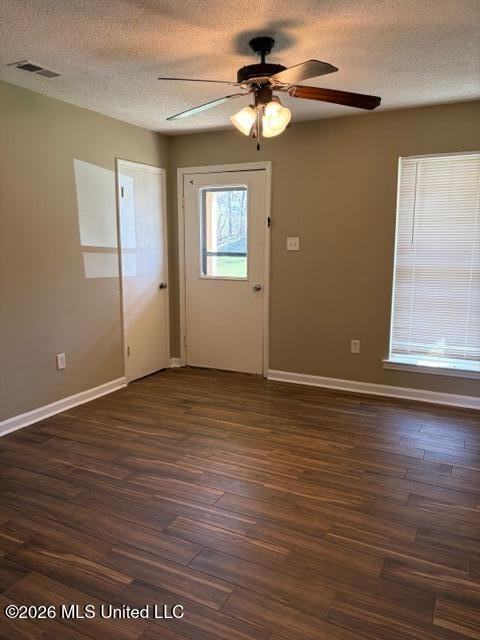 2755 Johnston Rd - Photo 5 of 10