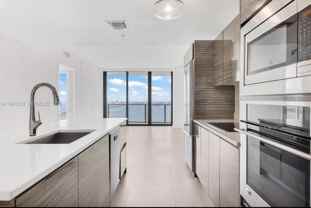 460 Ne 28th St ##3907 - Photo 1 of 1