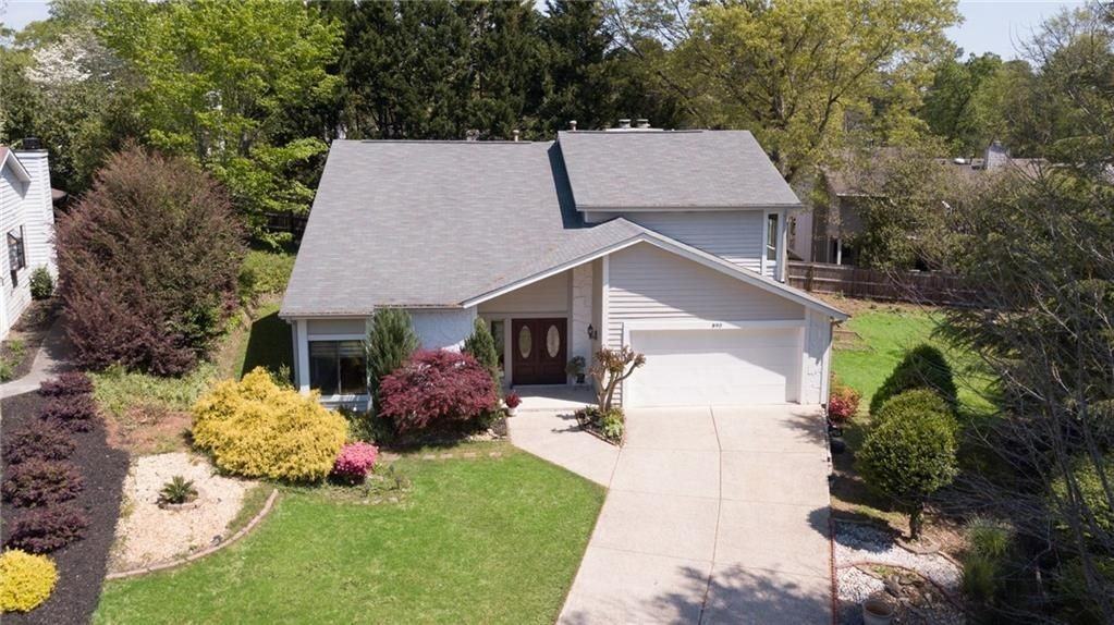 890 Muirfield Rdg - Photo 3 of 50