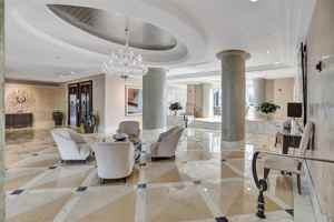 featured image of 6917 Collins Ave ##915