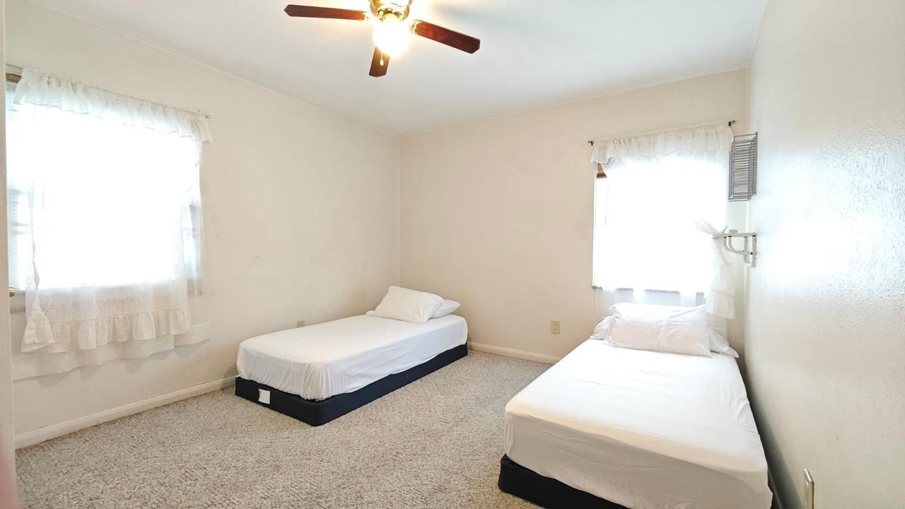 2944 W Central Ave - Photo 2 of 6