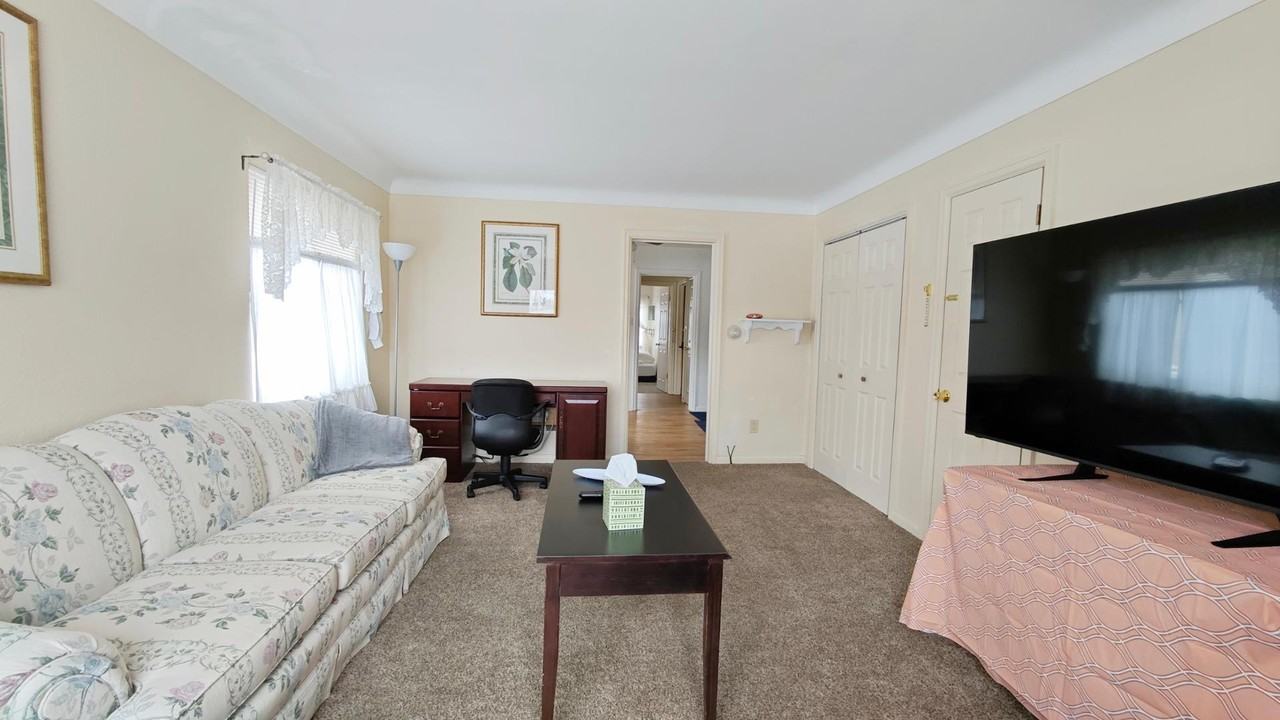 2944 W Central Ave - Photo 4 of 6