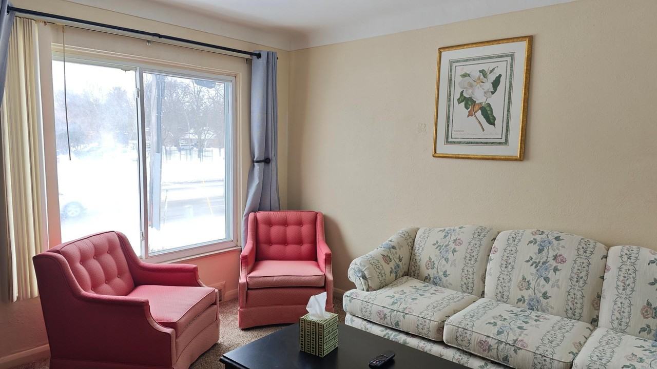 2944 W Central Ave - Photo 5 of 6