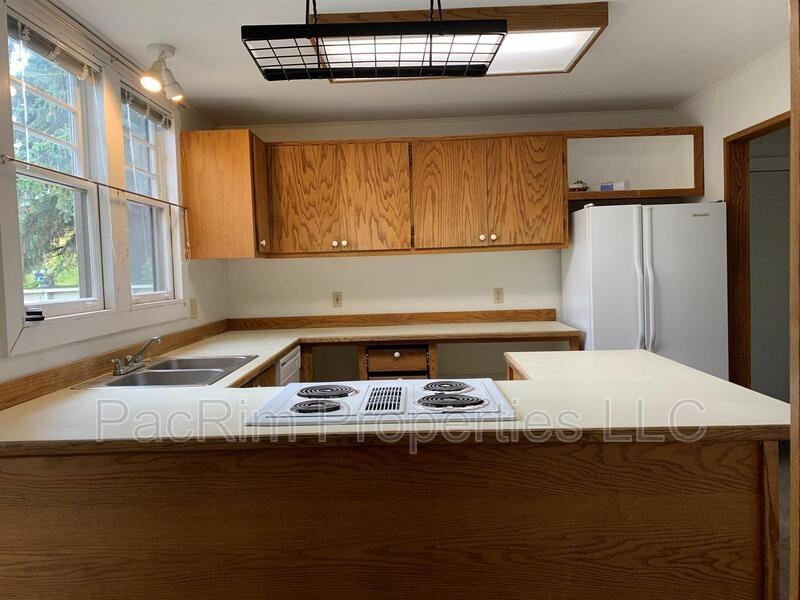 1303 H St #1 - Photo 6 of 15