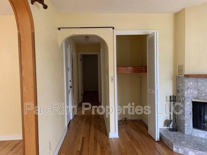 1303 H St #1 - Photo 7 of 15