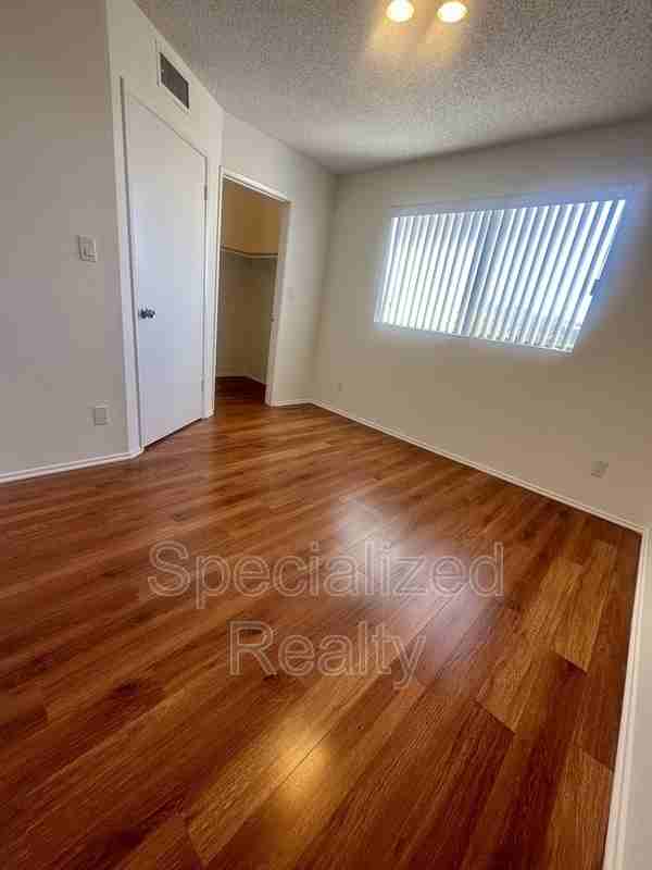 463 W Wilson Ave #6 - Photo 5 of 8