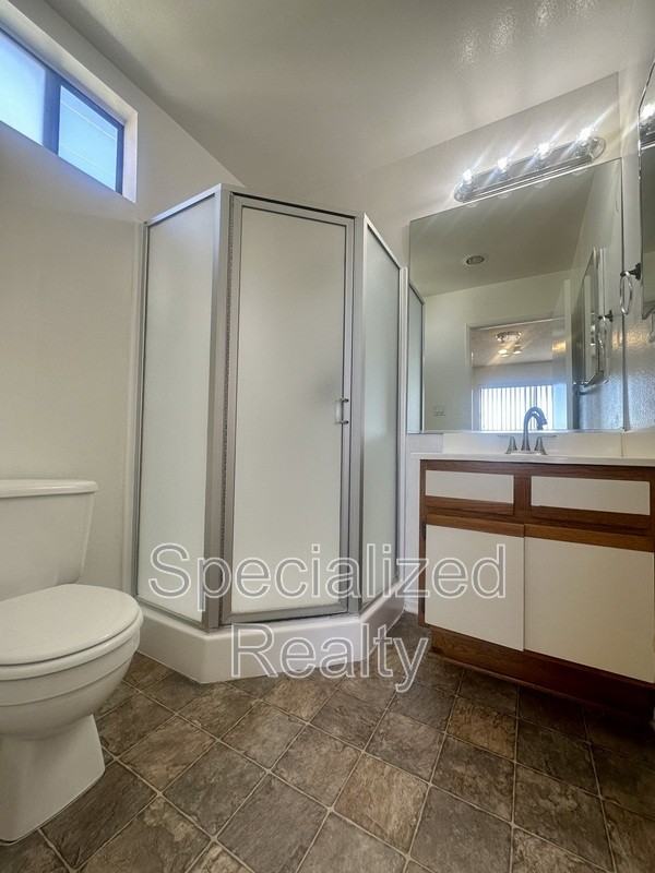 463 W Wilson Ave #6 - Photo 6 of 8