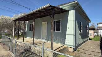 328 Se Lane Ave - Photo 1 of 1