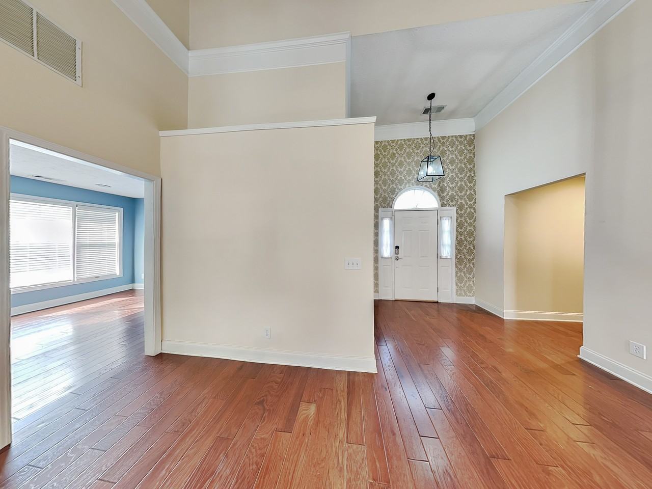 17 Derby Way Ne - Photo 3 of 18