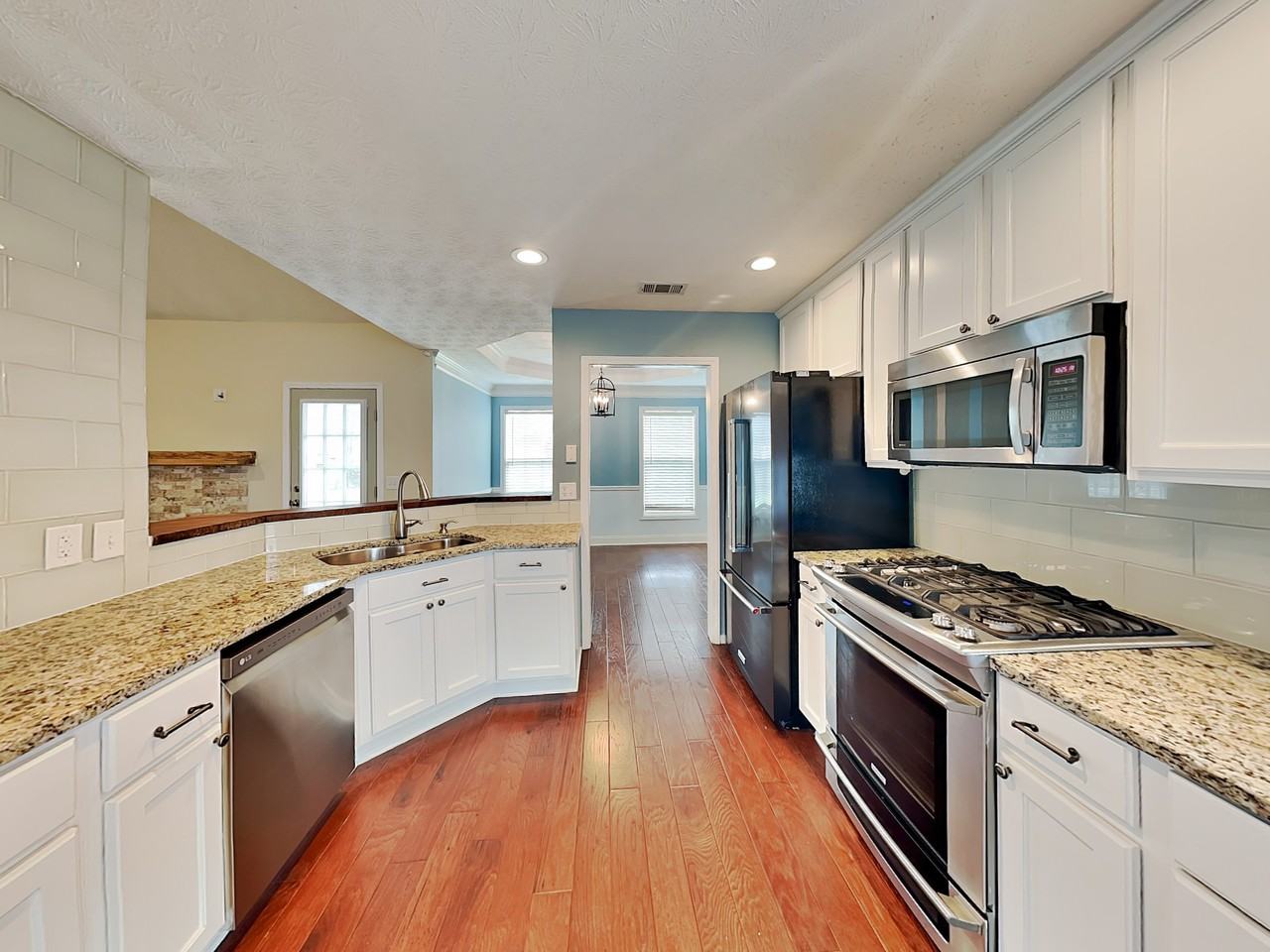 17 Derby Way Ne - Photo 4 of 18