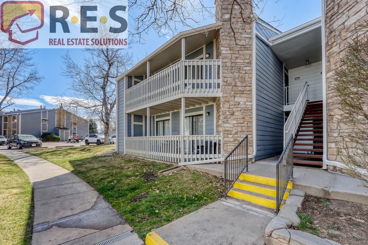 8335 Fairmount Dr #5-204