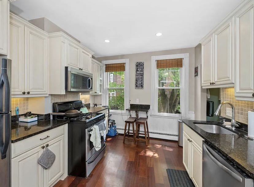 25 Pleasant St #2 - Photo 5 of 11